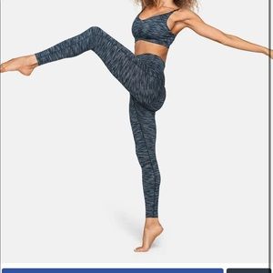 Outdoor voices free form/flow 7/8 leggings
